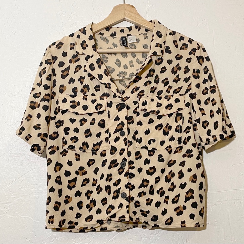 Leopard print crop button up